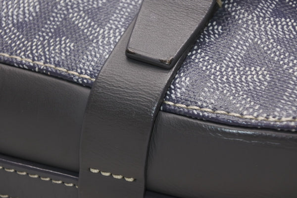 GOYARD ゴヤール ベルヴェデーレMM ショルダーバッグ グレー PVC レザー シルバー金具 ヘリンボーン柄 美品 中古 4b013001