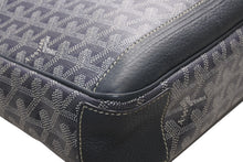Load image into Gallery viewer, 極美品 GOYARD ゴヤール ショルダーバッグ グランブルーGM ヘリンボーン柄 PVC レザー グレーシルバー金具 中古 4b012954