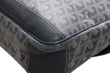 Load image into Gallery viewer, 極美品 GOYARD ゴヤール ショルダーバッグ グランブルーGM ヘリンボーン柄 PVC レザー グレーシルバー金具 中古 4b012954