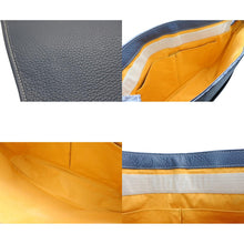 Load image into Gallery viewer, 極美品 GOYARD ゴヤール ショルダーバッグ グランブルーGM ヘリンボーン柄 PVC レザー グレーシルバー金具 中古 4b012954