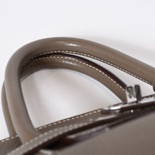Load image into Gallery viewer, 極美品 HERMES エルメス Haut a Courroies オータクロア40 ハンドバッグ エトゥープ トリヨンクレマンス SV シルバー金具 □M刻印 中古 4b013651