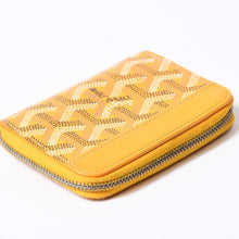 Load image into Gallery viewer, 極美品 GOYARD ゴヤール マティニョンPM カードケース コインケース ゴヤールディンキャンバス レザー イエロー シルバー金具 中古 4b013518