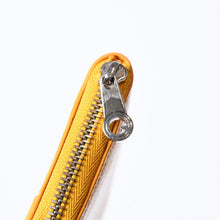 Load image into Gallery viewer, 極美品 GOYARD ゴヤール マティニョンPM カードケース コインケース ゴヤールディンキャンバス レザー イエロー シルバー金具 中古 4b013518
