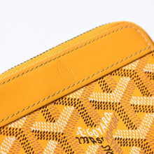 Load image into Gallery viewer, 極美品 GOYARD ゴヤール マティニョンPM カードケース コインケース ゴヤールディンキャンバス レザー イエロー シルバー金具 中古 4b013518