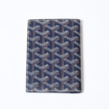 Load image into Gallery viewer, 極美品 GOYARD ゴヤール ヘリンボーン グルネル パスポートケース ダークネイビー PVC レザー 中古 4b013517