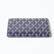 Load image into Gallery viewer, 極美品 GOYARD ゴヤール ヘリンボーン グルネル パスポートケース ダークネイビー PVC レザー 中古 4b013517