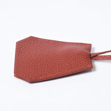 Load image into Gallery viewer, 極美品 HERMES エルメス ロング クロシェット ネックレス □D刻印 キーリング ルージュアッシュ 中古 4b012836