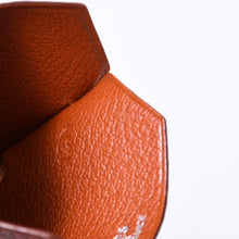 Load image into Gallery viewer, 極美品 HERMES エルメス ロング クロシェット ネックレス □D刻印 キーリング ルージュアッシュ 中古 4b012836