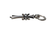 Load image into Gallery viewer, 極美品 CHROME HEARTS クロムハーツ CH TINY CROSS タイニークロス チャーム ネックレス シルバー925 3.5g 中古 4b013261