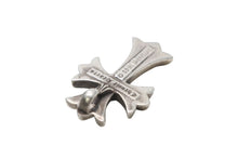 Load image into Gallery viewer, CHROME HEARTS クロムハーツ SML CH CROSS スモールCHクロス ペンダント チャーム 重量約18.5g スターリングシルバー 美品 中古 4b013267