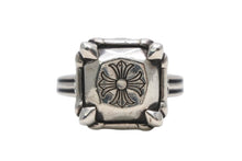 Load image into Gallery viewer, CHROME HEARTS クロムハーツ BUTTERFLY RING バタフライ カクテル リング 指輪 重量約14.9g サイズ17号 美品 中古 4b013253