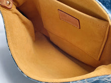 Load image into Gallery viewer, LOUIS VUITTON ルイヴィトン ミニプリーティ ワンショルダーバッグ M95050 モノグラム デニム インディゴブルー 美品 中古 4b013368