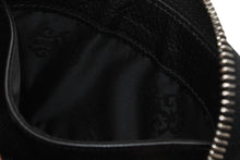 Load image into Gallery viewer, CHROME HEARTS クロムハーツ クロスパッチ レザーウォレット 財布 CHクロス装飾 シルバー925 美品 中古 4b013353