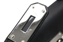 Load image into Gallery viewer, HERMES エルメス SHOULDER KELLY ショルダーケリー ショルダーバッグ トリヨンクレマンス ブラック シルバー金具 □L刻印 美品 中古 4b013170