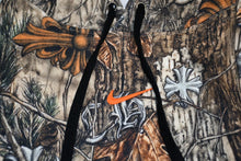 Load image into Gallery viewer, 新品未使用 CHROME HEARTS クロムハーツ × NIKE ナイキ × NOCTA ノクタ プルオーバーフーディー サイズXL DRAKE リアルツリー柄 中古 4b013276