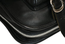 Load image into Gallery viewer, 極美品 CHROME HEARTS クロムハーツ SOFT SHOULDER SMALL ソフトショルダーバッグ スモール タイニー ガンスリンガー 中古 4b013256