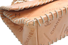 Load image into Gallery viewer, 極美品 CHANEL シャネル ココマーク ベースボールステッチ エンボス マトラッセショルダーバッグ 2番台 ブラウン ゴールド金具 中古 4b013340