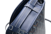 Load image into Gallery viewer, GOYARD ゴヤール ベルヴェデーレPM ショルダーバッグ ネイビー PVC コーティングキャンバス レザー 美品 中古 4b013290