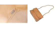 Load image into Gallery viewer, 極美品 CHANEL シャネル ココマーク ベースボールステッチ エンボス マトラッセショルダーバッグ 2番台 ブラウン ゴールド金具 中古 4b013340