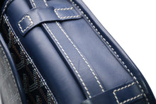 Load image into Gallery viewer, GOYARD ゴヤール ベルヴェデーレPM ショルダーバッグ ネイビー PVC コーティングキャンバス レザー 美品 中古 4b013290