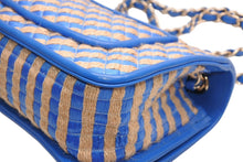 Load image into Gallery viewer, 新品同様 CHANEL シャネル ミニマトラッセ ショルダーバッグ 31番台 リネン レザー ブルー ベージュ シルバー金具 中古 4b013291