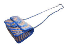 Load image into Gallery viewer, 新品同様 CHANEL シャネル ミニマトラッセ ショルダーバッグ 31番台 リネン レザー ブルー ベージュ シルバー金具 中古 4b013291