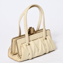 Load image into Gallery viewer, Chloe クロエ ハンドバッグ パディントン ハンドバッグ アイボリー レザー ゴールド金具 美品 中古 4b012444