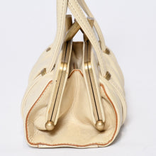 Load image into Gallery viewer, Chloe クロエ ハンドバッグ パディントン ハンドバッグ アイボリー レザー ゴールド金具 美品 中古 4b012444