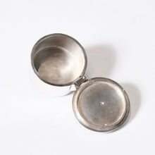Load image into Gallery viewer, CHROME HEARTS クロムハーツ CANDLE HOLDER OVAL CROSS オーバルクロス キャンドルホルダー 重量約162.18g シルバ−925 美品 中古 4b013088