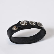 Load image into Gallery viewer, CHROME HEARTS クロムハーツ ブレスレット スターボタン 3BTN/2SNP 3ボタン2スナップ ブラック レザー シルバー925 美品 中古 4b013514