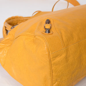 BALENCIAGA バレンシアガ ミニシティ ショルダーバッグ 300295 イエロー レザー シャンパンゴールド金具 美品 中古 4b013536