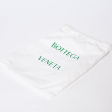Load image into Gallery viewer, 極美品 BOTTEGAVENETA ボッテガヴェネタ MINI JODIE ミニ ジョディ ハンドバッグ 651876 イントレチャート ブルー 中古 4b013572