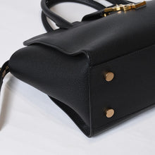 Load image into Gallery viewer, 極美品 SAINT LAURENT サンローラン ベイビー ダウンタウンカバス 2WAYハンドバッグ 635346 ブラック グレインレザー ゴールド金具 中古 4b013209