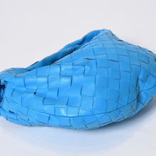 Load image into Gallery viewer, 極美品 BOTTEGAVENETA ボッテガヴェネタ MINI JODIE ミニ ジョディ ハンドバッグ 651876 イントレチャート ブルー 中古 4b013572