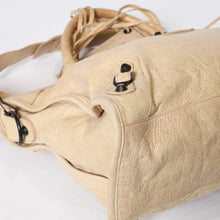 Load image into Gallery viewer, BALENCIAGA バレンシアガ クラシック シティ ハンドバッグ 2WAY 115748 レザー ベージュ ゴールド金具 美品 中古 4b013539