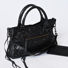 Load image into Gallery viewer, BALENCIAGA バレンシアガ LE CITY FIRST ザ ファースト 2WAYバッグ 103208 レザー ブラック 美品 美品 中古 4b013569