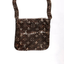 Load image into Gallery viewer, 極美品 LOUIS VUITTON ルイヴィトン 03SS モノグラム メッシュ フランシス ショルダーバッグ ゴールド M92288 ロゴ 中古 4b013357