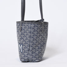 Load image into Gallery viewer, GOYARD ゴヤール Saint Louis Junior サンルイ ジュニア ハンドバッグ PVC 048/180 グレー マーカージュアート 廃盤 美品 中古 4b013542