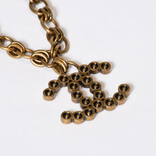 Load image into Gallery viewer, 極美品 CHANEL シャネル ココマーク ネックレス B20S CC ライトストーン アンティークゴールド 中古 4b012962