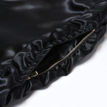 Load image into Gallery viewer, 極美品 CHANEL シャネル 21SS ショーツ ショートパンツ P70669V62116 サイズ36 No.5ボタン ココマーク ブラック ギャザー 中古 4b013516