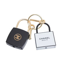 画像をギャラリービューアに読み込む, 極美品 CHANEL シャネル LA COLLECTION ノベルティ カデナ ブラック ホワイト 中古 4b013458