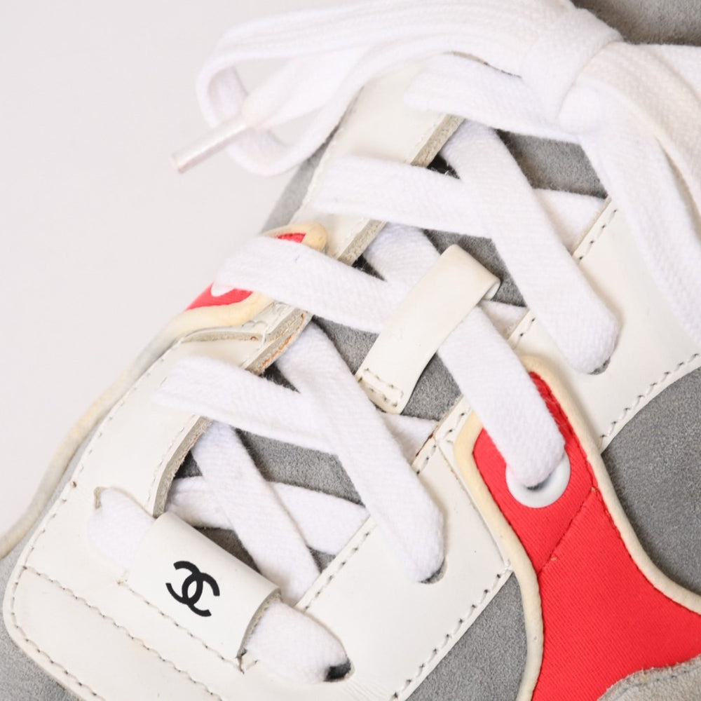 CHANEL Cocomark Suede Sneakers Size 40 White Gray Good Condition Used 4b013593