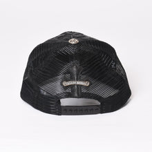 画像をギャラリービューアに読み込む, 新品未使用 CHROME HEARTS クロムハーツ セメタリークロスパッチ トラッカーキャップ ONE SIZE レザー シルバー925 ブラック 中古 4b013873
