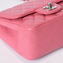 Load image into Gallery viewer, 極美品 CHANEL シャネル ミニマトラッセ16 Sフラップ Sチェーンショルダーバッグ ランダム ココマーク ラムスキン ピンク 中古 4b013716