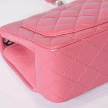 Load image into Gallery viewer, 極美品 CHANEL シャネル ミニマトラッセ16 Sフラップ Sチェーンショルダーバッグ ランダム ココマーク ラムスキン ピンク 中古 4b013716