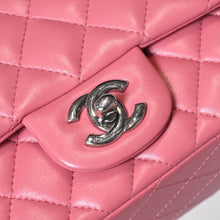 Load image into Gallery viewer, 極美品 CHANEL シャネル ミニマトラッセ16 Sフラップ Sチェーンショルダーバッグ ランダム ココマーク ラムスキン ピンク 中古 4b013716