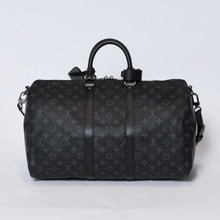Load image into Gallery viewer, 新品同様 LOUIS VUITTON ルイヴィトン キーポル バンドリエール45 ボストンバッグ M40569 モノグラム エクリプス ブラック 中古 4b013598
