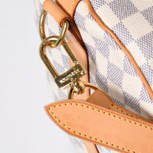 Load image into Gallery viewer, 極美品 LOUIS VUITTON ルイヴィトン ダミエ アズール キーポル55 ボストンバッグ N41429 PVC ヌメ革 ホワイト ブラウン 中古 4b013713