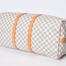 Load image into Gallery viewer, 極美品 LOUIS VUITTON ルイヴィトン ダミエ アズール キーポル55 ボストンバッグ N41429 PVC ヌメ革 ホワイト ブラウン 中古 4b013713