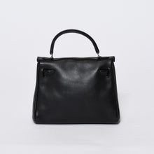 Load image into Gallery viewer, 極美品 HERMES エルメス ケリードール 黒 ブラックハンドバッグ 2000年限定 中古 4b013602